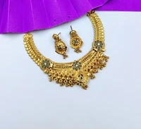 Antique Design Gold Polish Necklace Set
