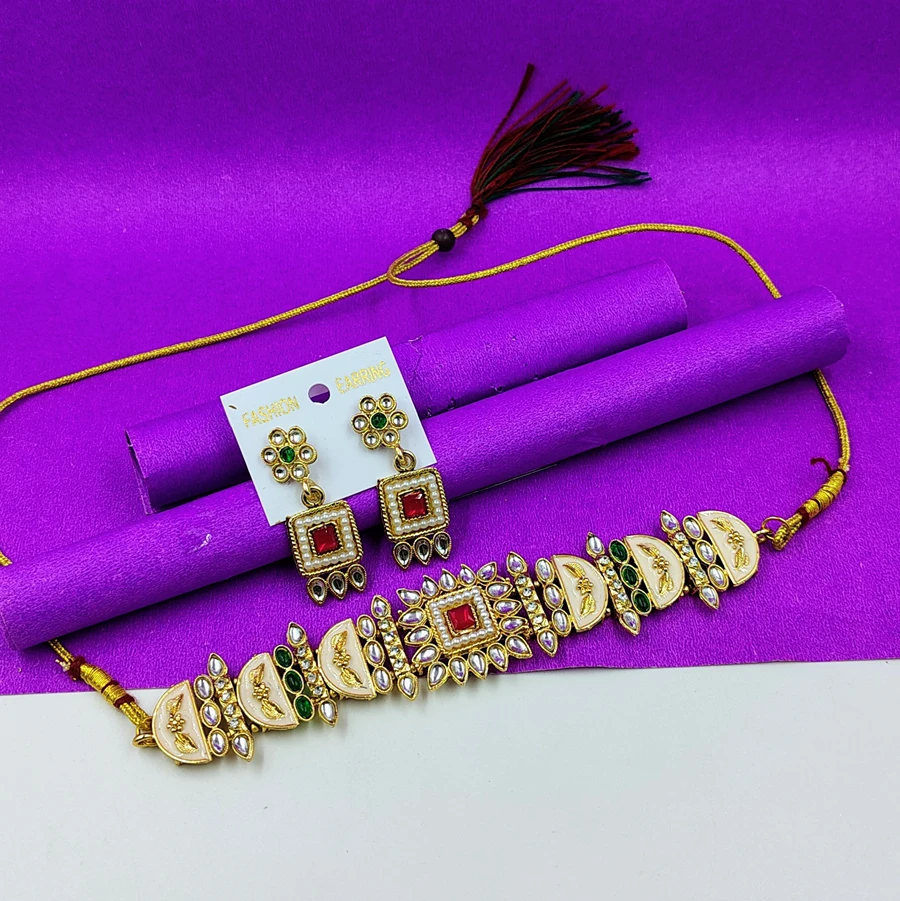 Crazyhoor Premium quality kundan Choker necklace set with earrings