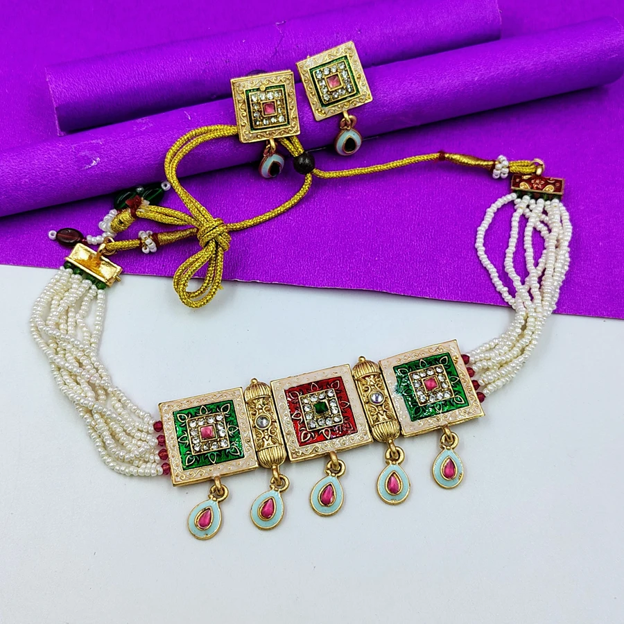Crazyhoor Meenawork Pearl Chokar
