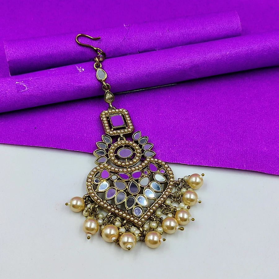Pachi Kundan White Pearl Mirror Work Maangtikka