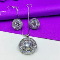 Grooving AD Pendant set with beautiful Earrings