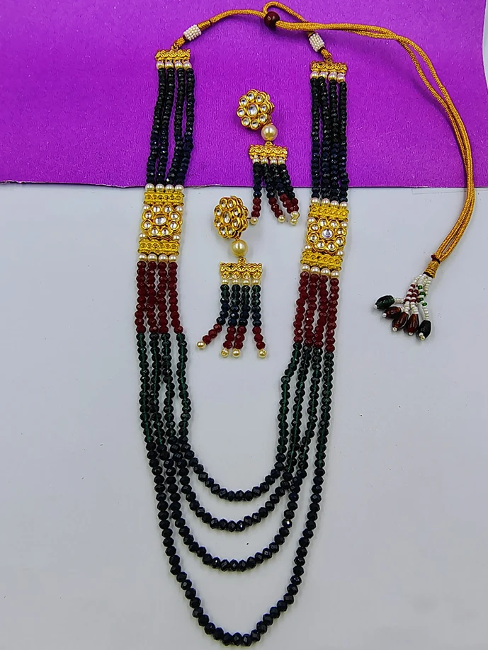 Crystal Pendant Set for Women with Antique Side Design